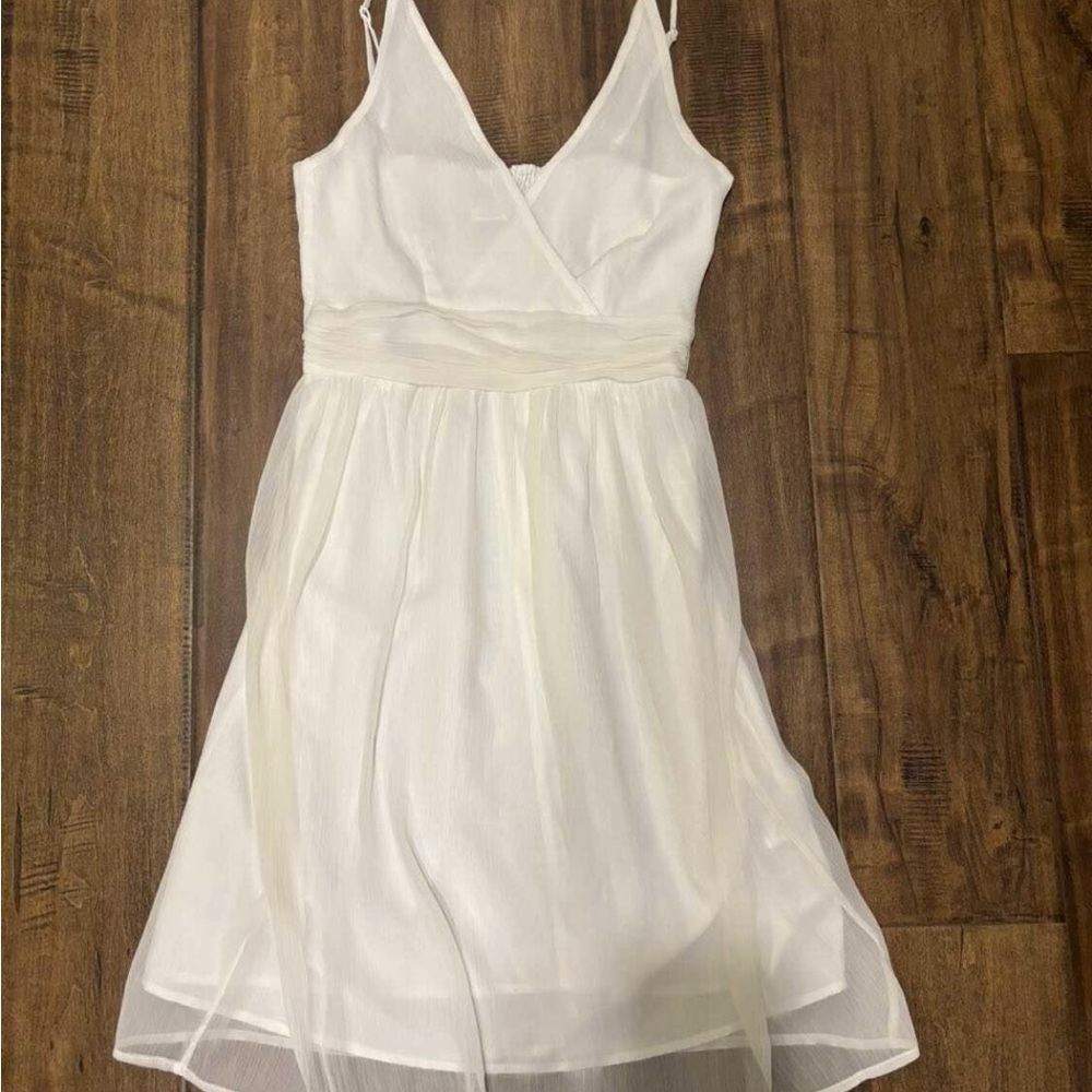 Vero Moda Josephine Fit and Flare Dress in White - Picture 3 of 4